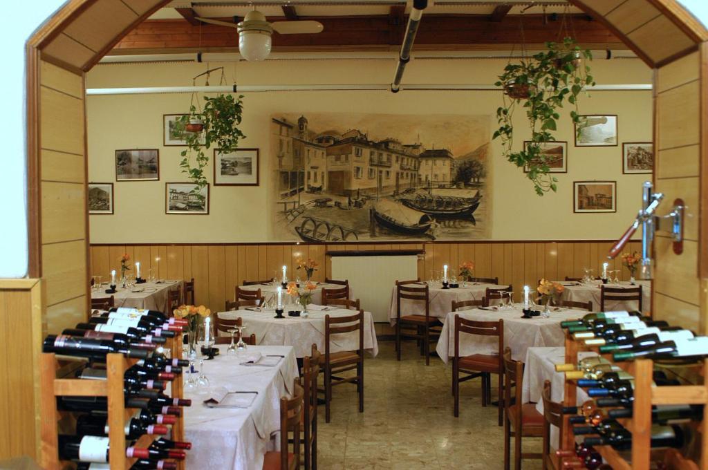 Albergo Vecchia Menaggio Luaran gambar